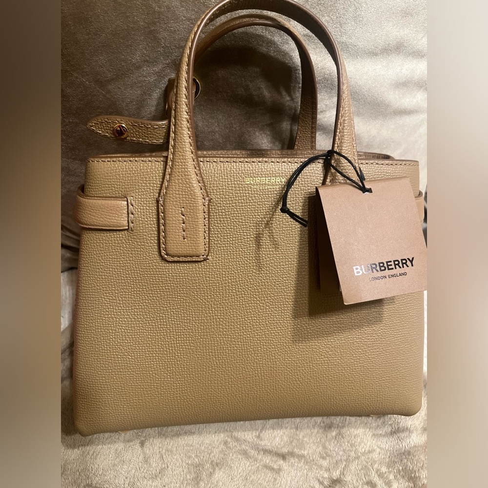 Burberry Banner bag
